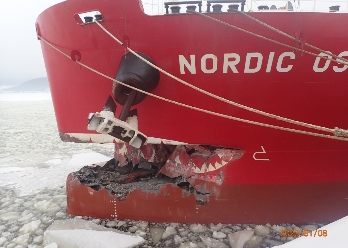 Damage to the vessel <em>Nordic Oshima</em> (Source : TSB)