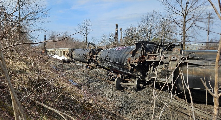 View of derailed cars following CN derailment in St. Catharines, Ontario on March 30, 2026 (Source: Transportation Safety Board of Canada)